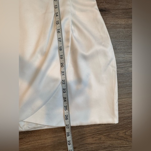 NWT Superdown Sasha Mini White Dress Large - Picture 6 of 9